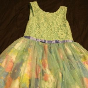 Lil girls sleeveless party dress
